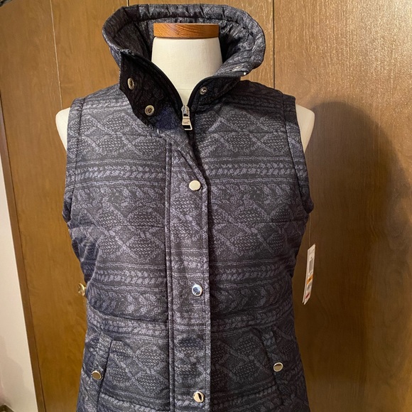 Style and Co. Pattern puffer vest- woman’s small - Picture 1 of 5